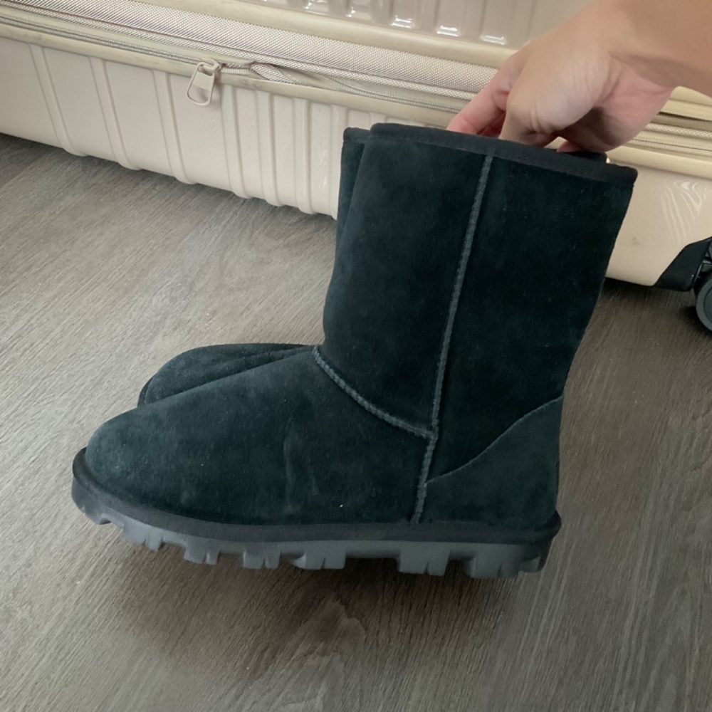 UGG Women's Water Resistant Essential Classic Short Boot - Picture 3 of 5
